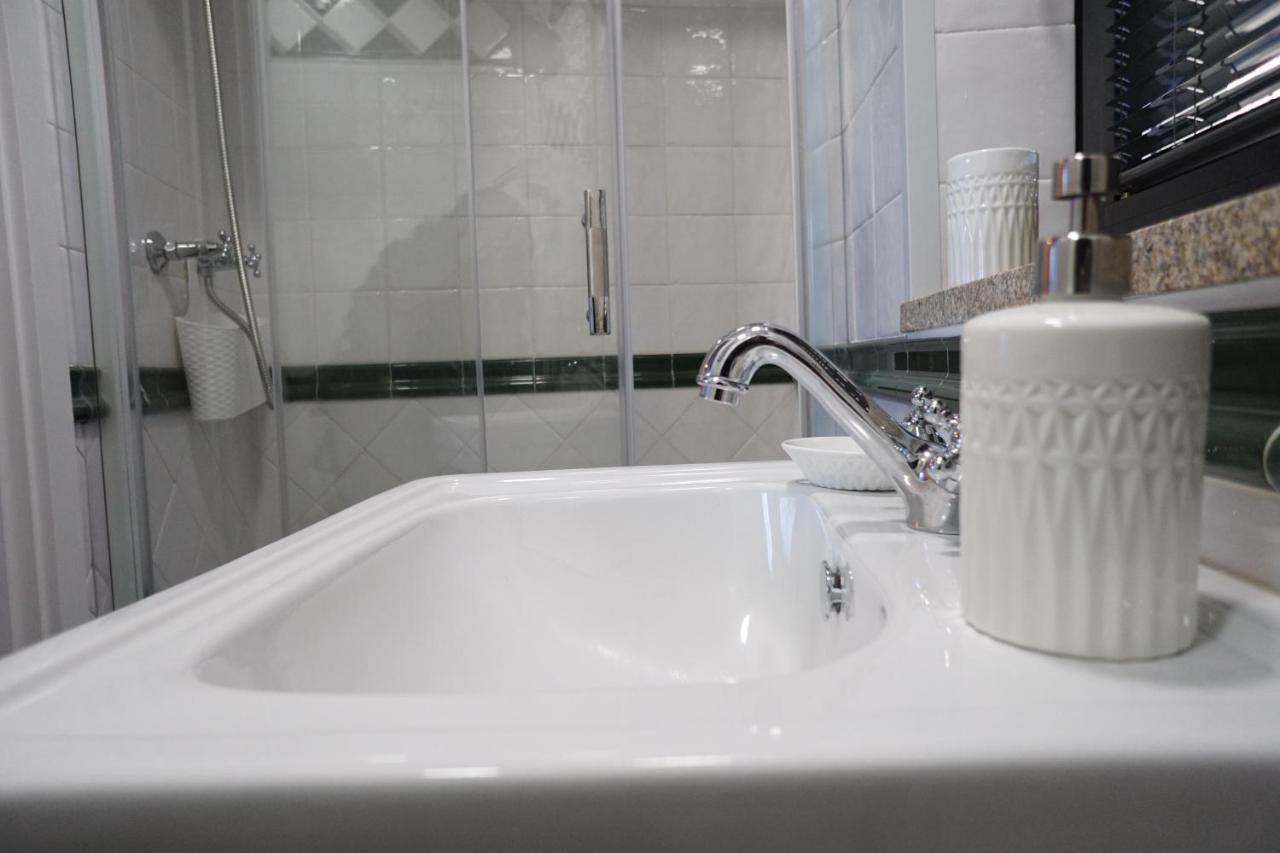 Modern House - Air Cond, Free Parking, Breakfast, By Porto With Love Lda Vila Nova de Gaia Exterior photo